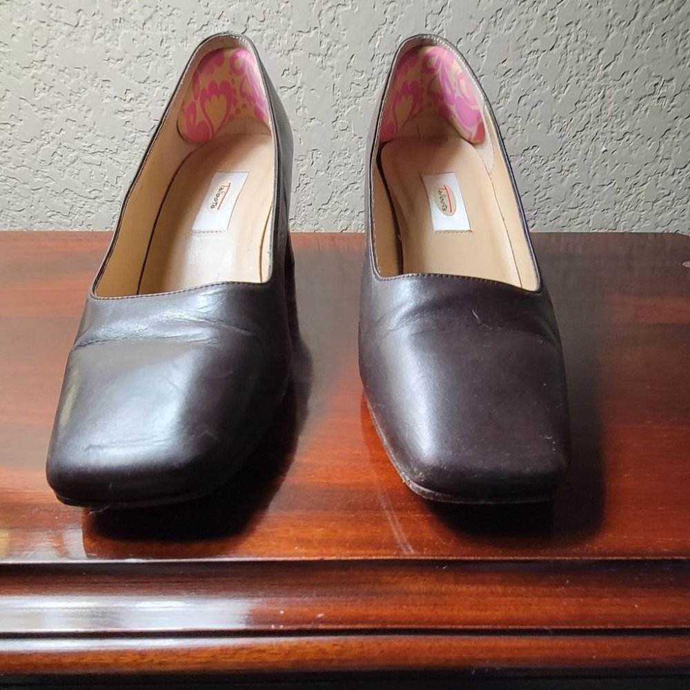 Talbots Brown Leather Pumps